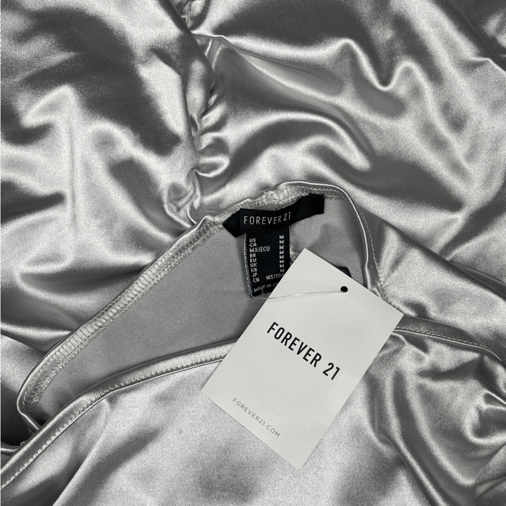 Elegant Silver Ruched One Shoulder Satin Dress - Picture 5 of 5